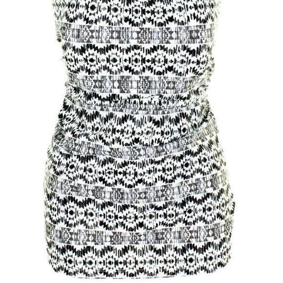 (NWT) Go by Gossip Black/Blue Printed Keyhole Swimsuit Tankini Top Plus Size 1X - Picture 3 of 7